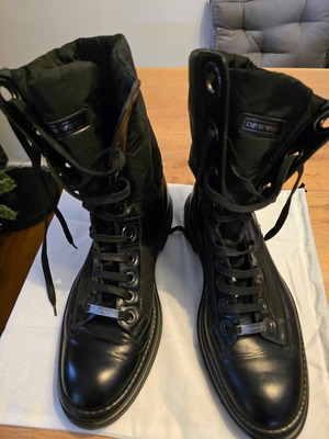 Emporio Armani Combat Boots like new, black leather, vintage style