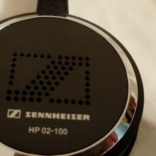 Sennheiser HP 02-100 headphones new, wired open type