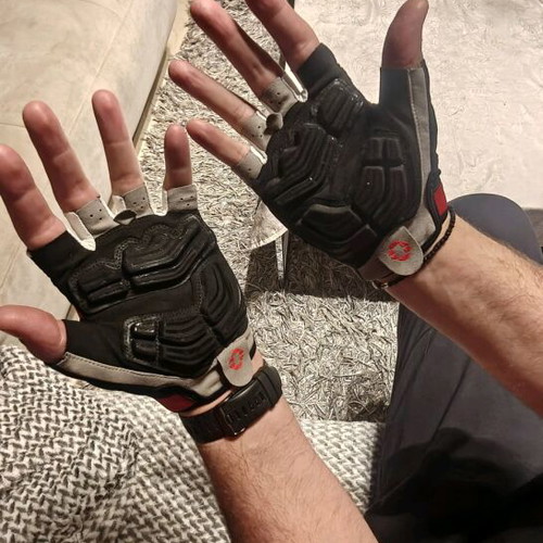 Gel cycling gloves new, unused