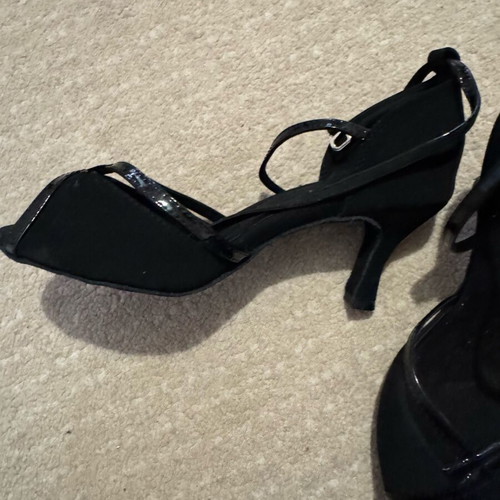 Sandals new, size 39, black