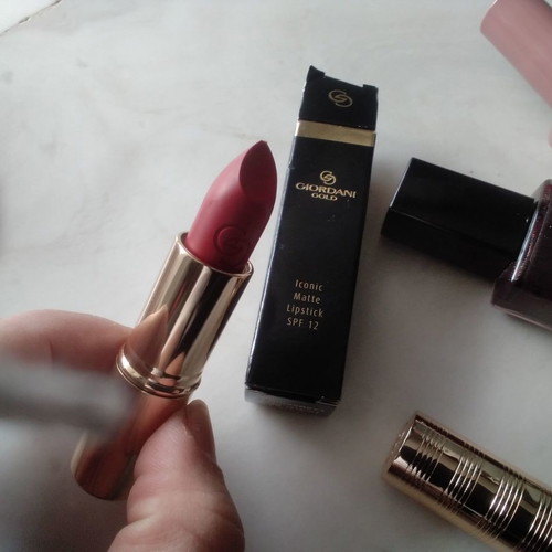 Giordani Gold lipstick bright red and 3 slightly used Avon nail polishes
