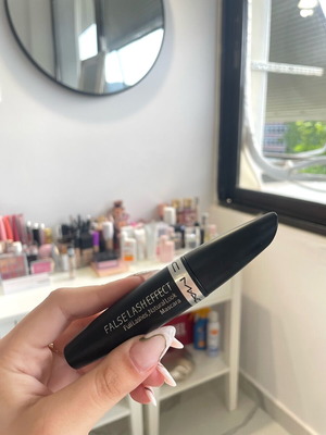 Mac mascara καινούργιο