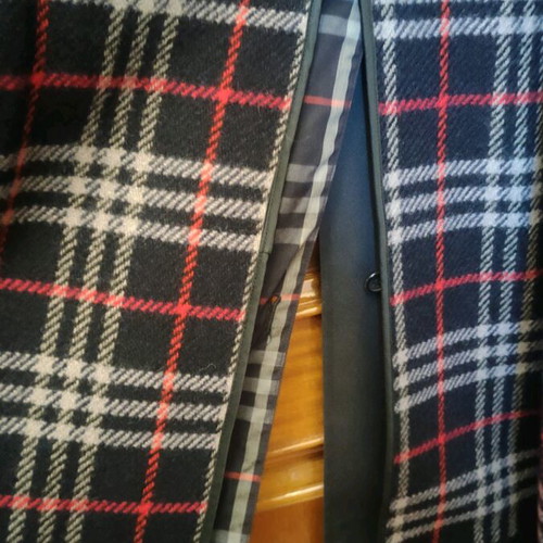 Burberry’s Men’s Blue Coat With Removable Lining Like New, Size XL