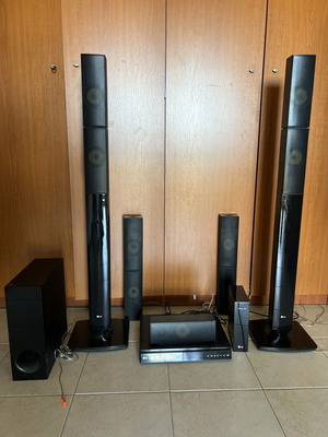 LG LHB655NW Home Cinema system like new, 5.1 surround, 1000W