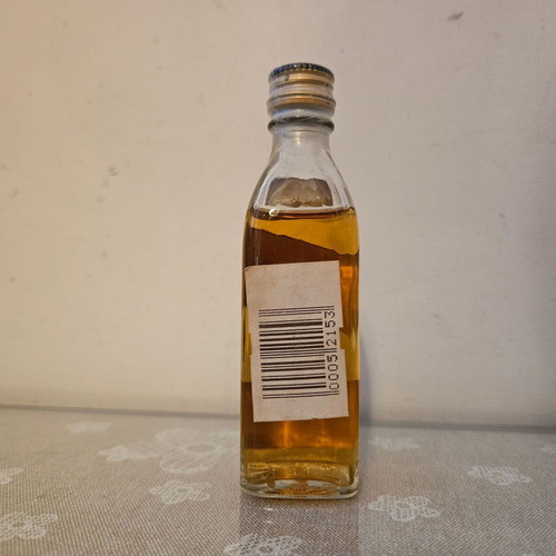 Johnnie Walker 12yo Black Label whisky miniature new 50ml