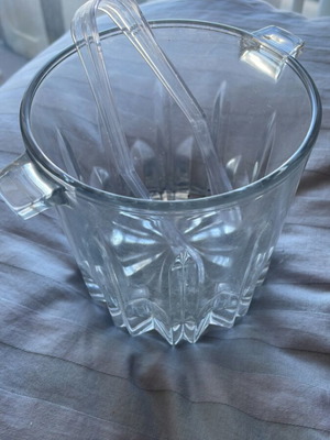 Italian Vintage Cut Crystal ice bucket like new, glass with embossed pattern