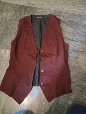 Women's vest like new, black and red, size S