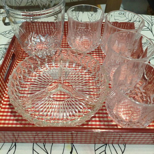 Vintage glassware set like new with ice bucket and snack plate