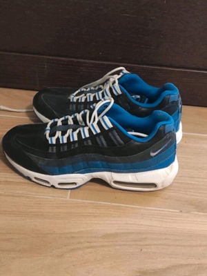 Nike Air Max 42 athletic shoes like new, black and blue