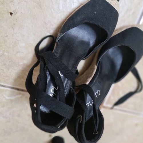High espadrilles new with laces, size 39