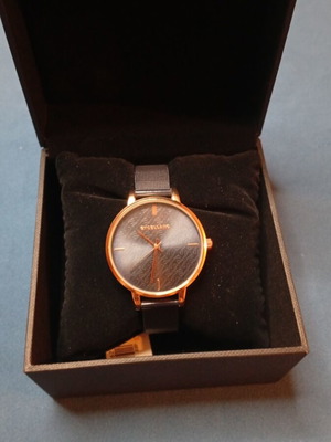 Excellanc wristwatch new, black dial and strap with rose gold details