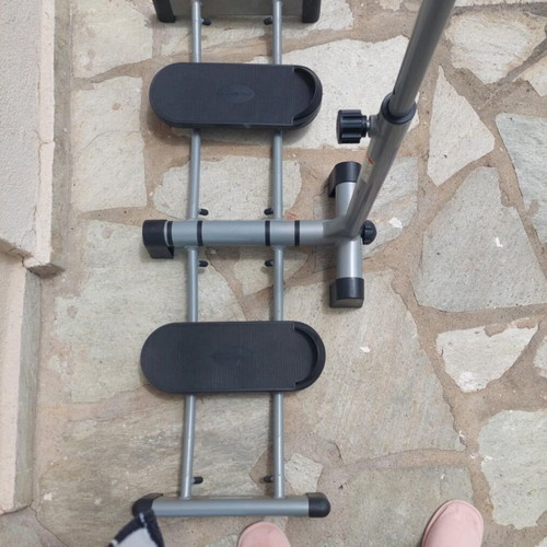 Leg Magic TCC75 thigh exercise machine