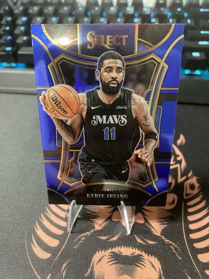 Kyrie Irving blue prizm Panini Select card new