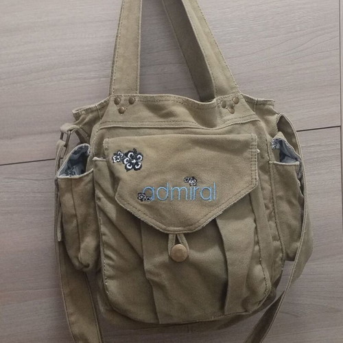 Admiral cargo crossbody bag like new, khaki with multiple pockets