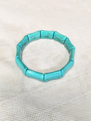 Βραχιόλι από πέτρα howlite σε τιρκουάζ, σαν καινούργιο