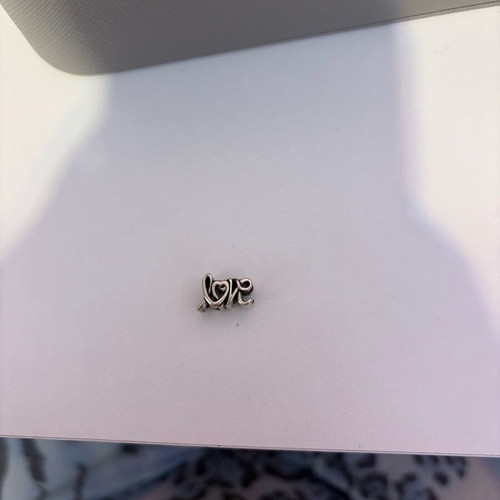 Pandora charm like new, silver Love