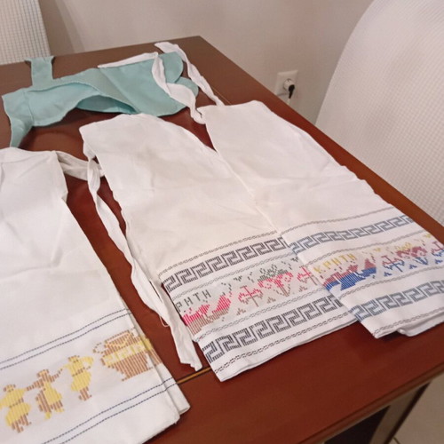 Kitchen aprons new, pack of 7, 3 Cretan