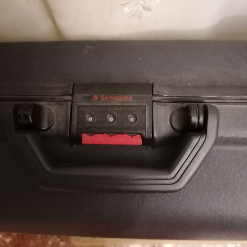 Samsonite suitcase large 64x51x19 cm anthracite like new