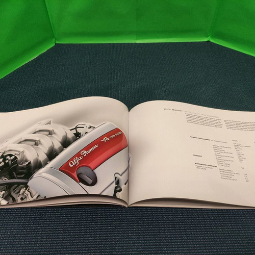 Alfa Romeo Spider official illustrated brochure like new