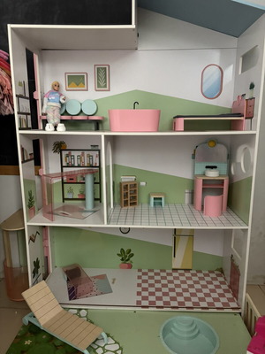 Wooden dollhouse Lidl