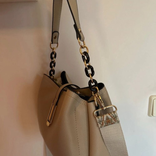 Handbag beige with zipper and detachable strap like new