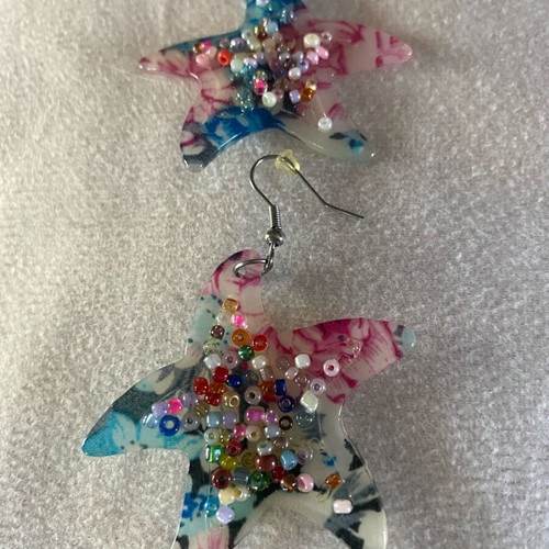 Handmade starfish earrings like new, multicolored