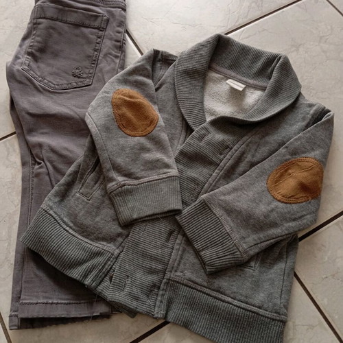 Clothing set for baby boy used, Benetton jeans and H&M jacket 12-18 months