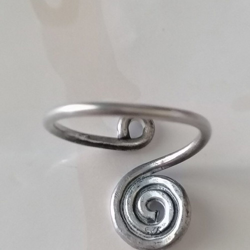 Silver 925 ring with spiral and adjustable size new