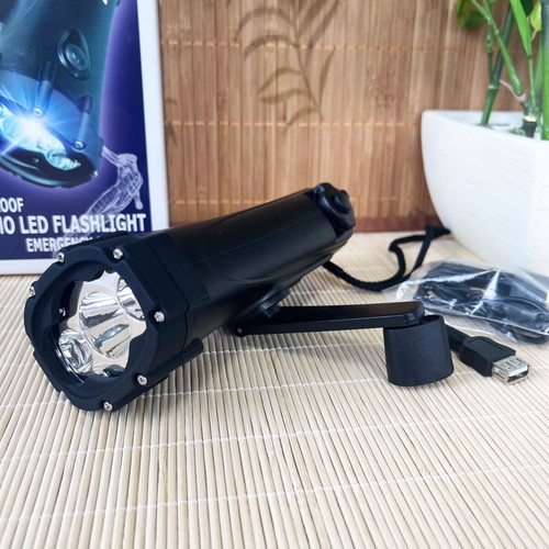 Powerplus Shark Waterproof LED Dynamo Flashlight with Power Bank