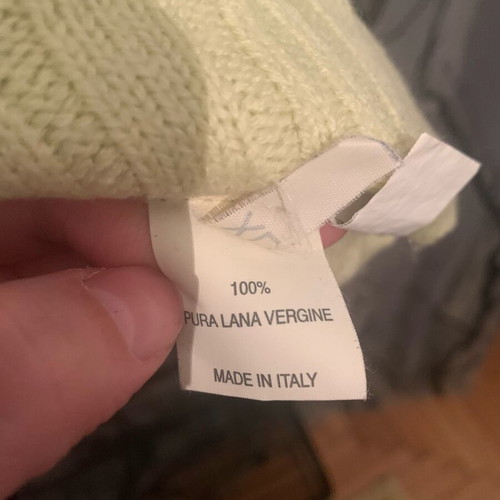 Wool sweater like new, lime color, special neckline cut, made in Italy