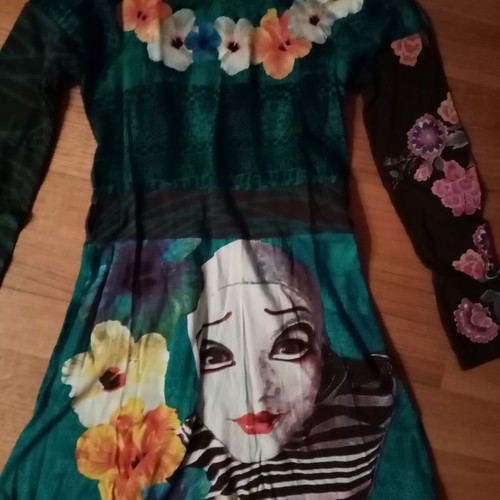 Desigual dress for 8-9 years like new, inspired by Cirque du Soleil