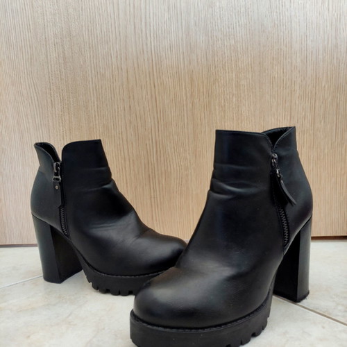 Melissa black ankle boots used, size 38, 10 cm heel