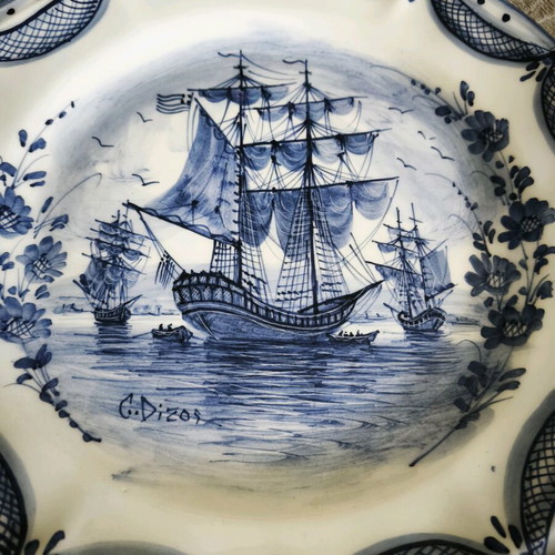 Handmade decorative wall plate G. Dizos like new
