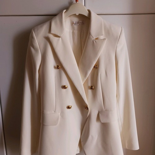 Women's cream blazer new Derpouli