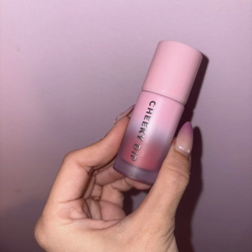 Cheeky Dip liquid blusher with sponge new