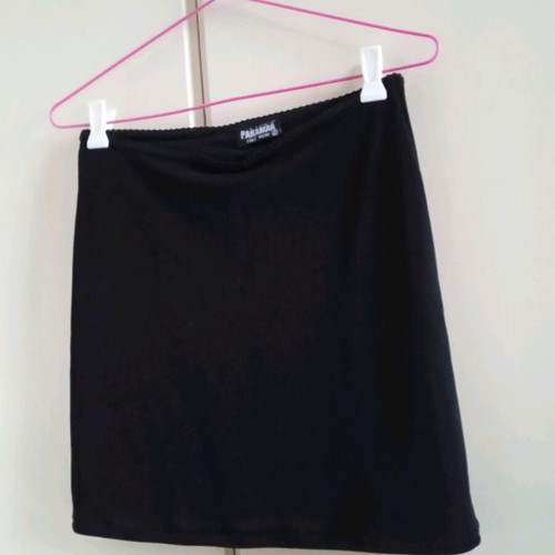 Paranoia skirt black size Small like new