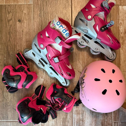 Athlopaidia Kids Roller Skates Set Size 35-38 with Helmet and Pads like new