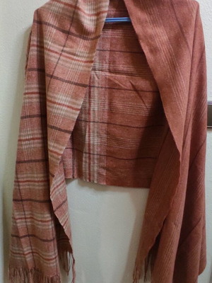 Scarf shawl like new, beige and orange
