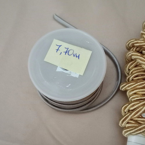 Ribbons, braids and cords like new, total 32.20 meters