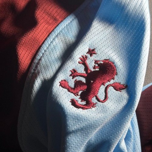 Authentic Ozzy Osbourne x Aston Villa Jersey collectible back home 2025 XL