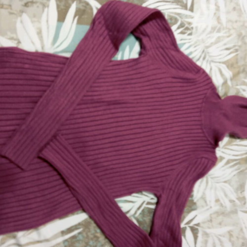Purple turtleneck like new, size S