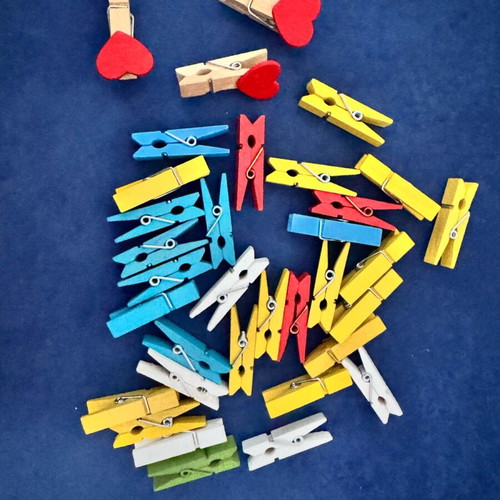 Mini decorative clothespins like new, set of 34 pieces