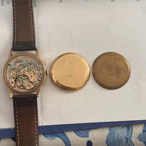 Venus gold chronograph wristwatch, 18k