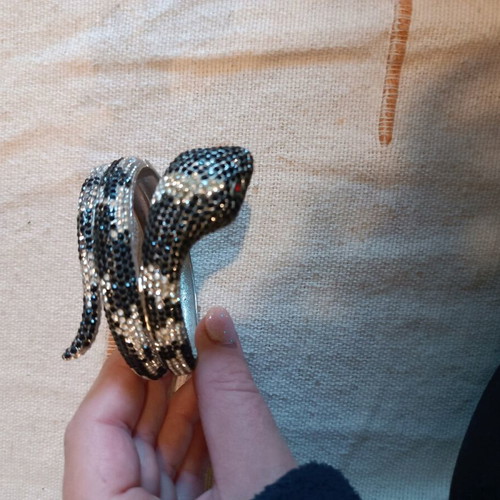 Handmade steel bracelet used with snake design and black silver rhinestones