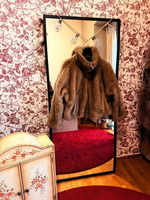 Zara Faux Fur Jacket used, size Medium, warm brown