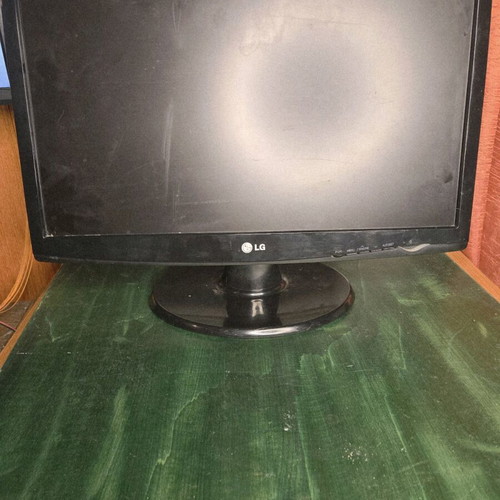 LG 21inch Monitor like new with VGA output