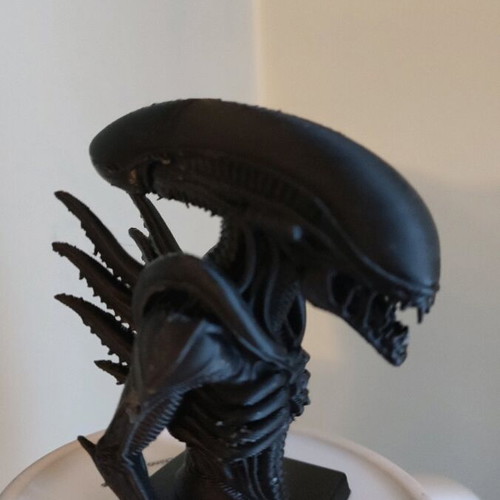Alien (Xenomorph) figure like new decorative