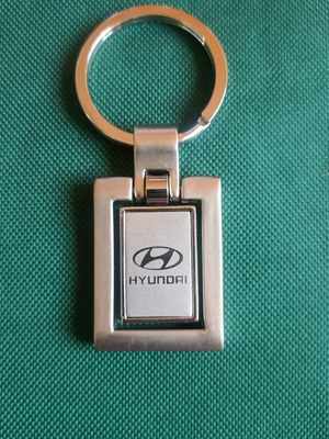 Vintage Hyundai spinning keychain, New Old Stock, heavy metal 38g