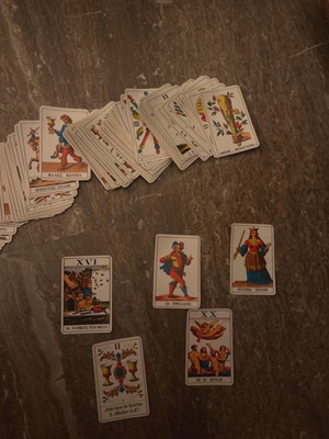 Tarot cards Ianos Kaplan like new without box