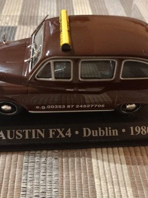 Deagostini Taxi Austin FX4 Dublin 1980 like new